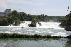 Europas største vandfald, Rheinfall i Schweiz