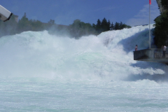 Europas største vandfald, Rheinfall i Schweiz