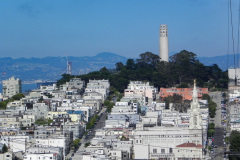 Coit Tower set fra toppen af Filbert Street.