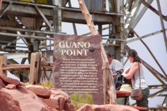 Endagstur fra Las Vegas til Grand Canyon West, totalt rip-off da det er privatejet, og de vil gerne tjene på det. Vil varmt anbefale at forsætte til Grand Canyon South, som er offentligt tilgængelig National Park, og har langt bedre udsigt over Grand Canyon. Men det kræver en overnatning i området. Svømmer man i penge, eller har ikke tid, så besøg endelig stedet her, udsigten er stadig god.