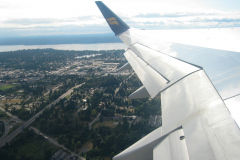 Ombord på Icelandair på ved mod Reykjavik, og derfra videre mod København.