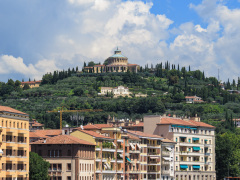 Italien
