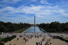 Udsigt fra Lincoln Monument udover Lincoln Memorial Reflecting Pool med Washington Monument i det fjerne, Washington D.C., USA