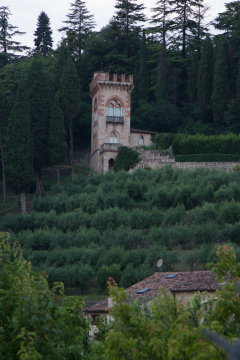 Hyggeligt ophold med middag på Villa De Winckels, Tregnago, Veneto, Italien. Vi fik tårnværelset oppe på bakken, megalækker oplevelse, på nær den halve million trin derop.