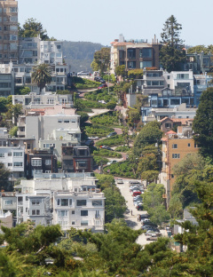 Lombard Street set fra Telegraph Hill, San Francisco, USA
