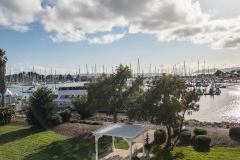 Udsigten udover Berkeley Marina fra værelset på Doubletree by Hilton.