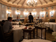 Fantastisk middag i et af Gastronomiens store templer, Restaurant Paul Bocuse i Lyon, Frankrig.
