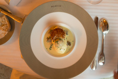 Fantastisk middag i et af Gastronomiens store templer, Restaurant Paul Bocuse i Lyon, Frankrig.
