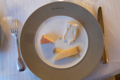 Fantastisk middag i et af Gastronomiens store templer, Restaurant Paul Bocuse i Lyon, Frankrig.
