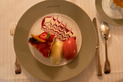 Fantastisk middag i et af Gastronomiens store templer, Restaurant Paul Bocuse i Lyon, Frankrig.