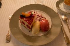 Fantastisk middag i et af Gastronomiens store templer, Restaurant Paul Bocuse i Lyon, Frankrig.