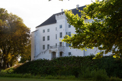 Ophold og middag på Dragsholm Slot.