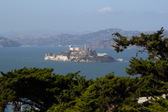 Udsigt til Alcatraz set fra Telegraph Hill ved Coit Tower, San Francisco, USA