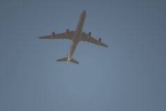 Airbus 340 fra SAS på vej hjem til København, her på vej henover Berkeley Marina