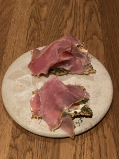 Middag på Barr, som ligger i Nomas gamle lokaler. Fantastisk lækker mad, i hyggelige lokaler.