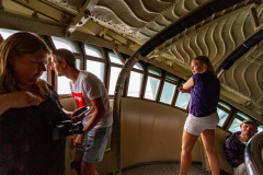 Turister på tur op i Frihedsgudinden, Liberty Island, New York, USA