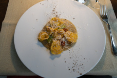 Middag på Osteria Battaglino, Dogliani, Piemonte, Italien