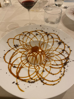 Middag på La locanda del Sorriso i Dogliani, Piemonte, Italien.