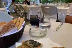 Middag på Il Torchio, Dogliani, Piemonte, Italien. Vores stamrestaurant når vi er i Dogliani, lækker mad til yderst rimelige priser.