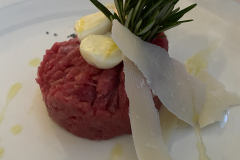 Middag på Il Torchio, Dogliani, Piemonte, Italien. Vores stamrestaurant når vi er i Dogliani, lækker mad til yderst rimelige priser.