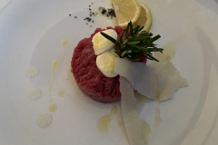 Middag på Il Torchio, Dogliani, Piemonte, Italien. Vores stamrestaurant når vi er i Dogliani, lækker mad til yderst rimelige priser.