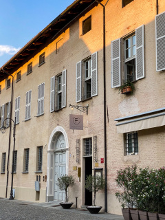 Middag på Da Francesco i Cherasco, Piemonte, Italien. Wauw, de smukkeste lokaler vi har spist i til dato, med vægmalerier fra helt tilbage til 1772. Og maden var også fantastisk.