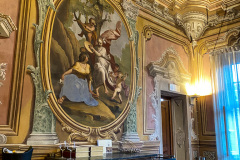 Middag på Da Francesco i Cherasco, Piemonte, Italien. Wauw, de smukkeste lokaler vi har spist i til dato, med vægmalerier fra helt tilbage til 1772. Og maden var også fantastisk.