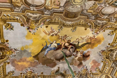 Middag på Da Francesco i Cherasco, Piemonte, Italien. Wauw, de smukkeste lokaler vi har spist i til dato, med vægmalerier fra helt tilbage til 1772. Og maden var også fantastisk.