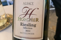 En for os ukendt Alsaceproducent, men super lækker Riesling med en smule restsødme. Den nappede Rikke til fiskeretten.