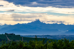 Monte Viso set fra Poderi Luigi Einaudi, Piemonte, Italien