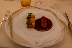 Middag på Auberge de l'Ill, en sublim og helt igennem fantastisk oplevelse. Holdt 3 Michelin stjerner i 46 år, indtil Michelin Guiden fik en hjerneblødning og tog den ene fra dem. Niveauet er stadig tårnhøjt, og totaloplevelsen blandt de allerbedste.