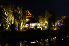 En lille tur rundt om restauranten, på vej tilbage til hotellets skønne 5 stjernede luksus venter.