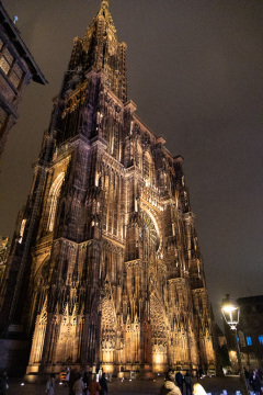 Første aften i Alsace i Strasbourg, med en lille middag og en rask gåtur i Petite France.